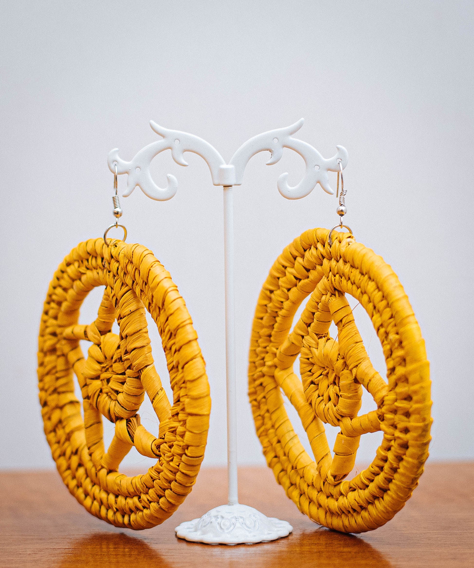 OTITO RAFFIA EAR RINGS