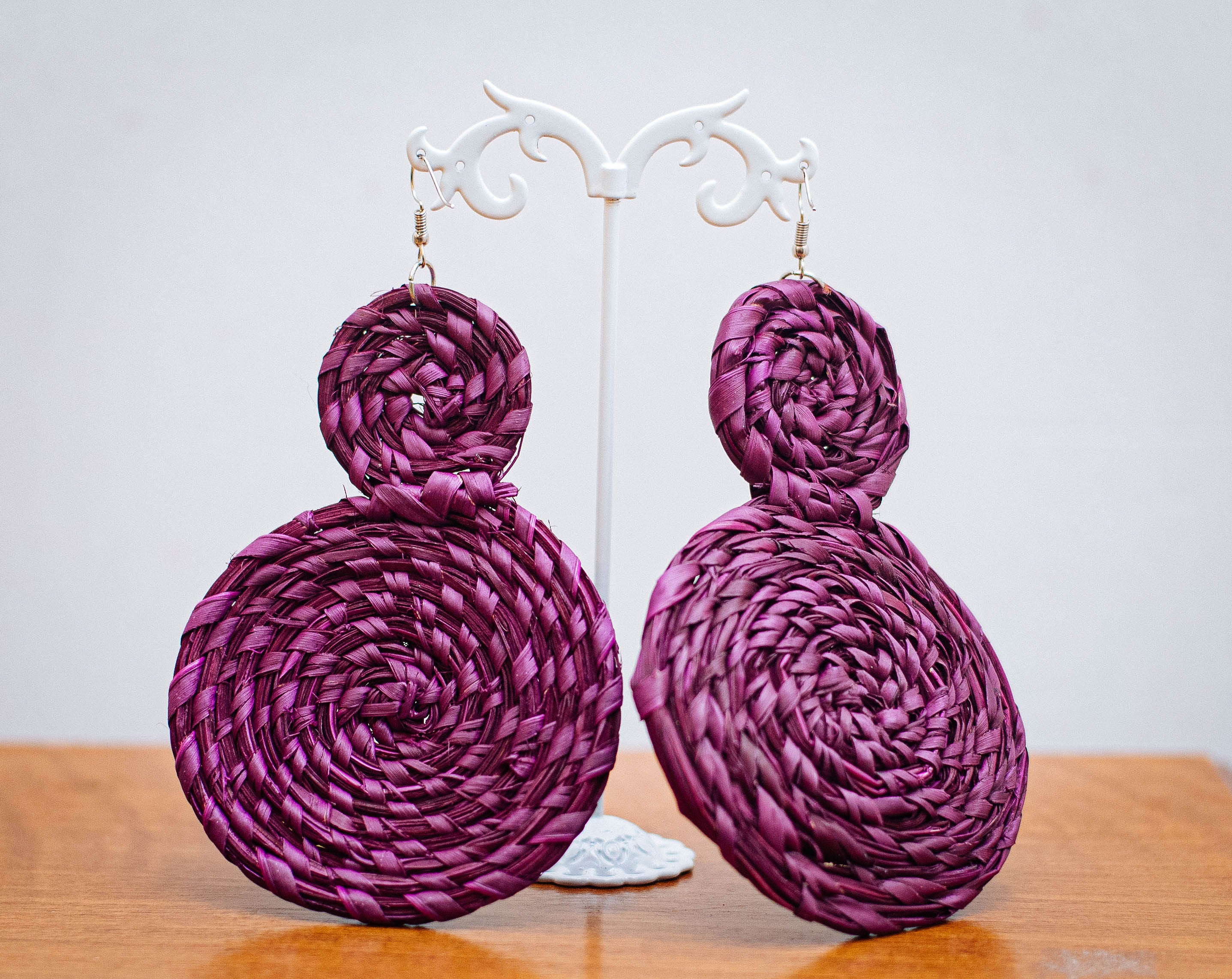 KANMARA RAFFIA EAR RINGS