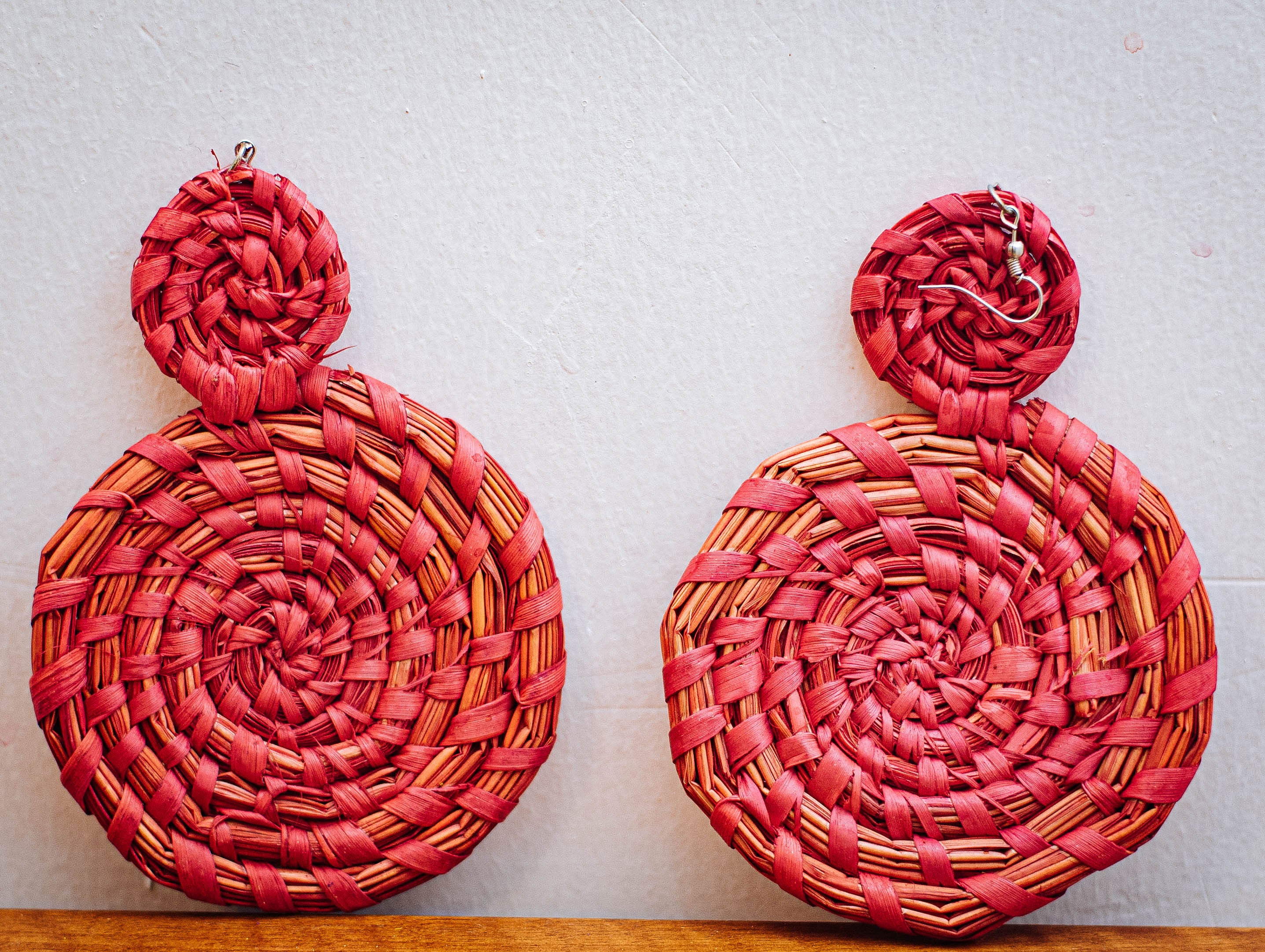 AKACHI RAFFIA EAR RINGS